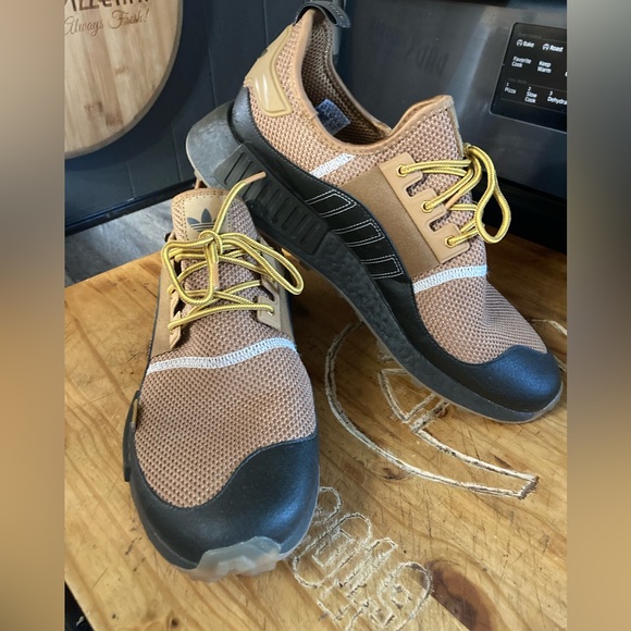 Rare Adidas NMD R1 Trail Shoes, Size 11.5 - Picture 2 of 11